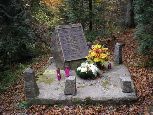 Tablica w miejscu tragedii smigłowca z 1991 roku
