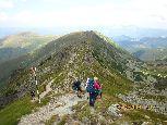 Spośród wszystkich rumuńskich pasm, pod względem wysokości Parang ustępuje jedynie Fogaraszom. Jestesmy juz powyzej 2000 m a jest na razie połoninnie...