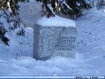 Wejście na Turbacz - obelisk M.B Ludźmierskiej