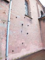 wojenne pociski, które nie dały rady kościołowi